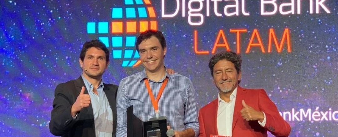 1er PREMIO EN SOFTWARE DE INNOVACIÓN TECNOLÓGICA PARA ENTIDADES BANCARIAS